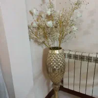 گل و گلدان تزئینی