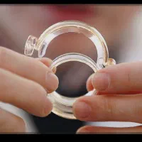 ختنه کودکان و سوراخ کردن گوش دختر خانم