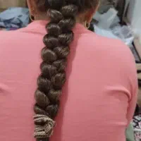 موهای بانوان‌راباقیمت بالابرمیدارم