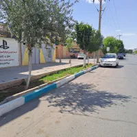 مغازه واقع در خیابان مطهری