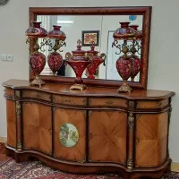 آباژور یا لاله به همراه جام بزرگ