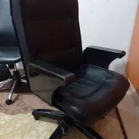 صندلی کار کرده اپنی و مدیریتی اروند در حد نو