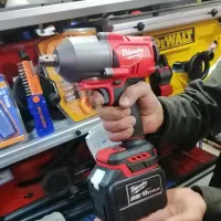 بکس بادی/شارژی میلواکی 1200نیوتن متر 88ولت|ابزارآلات|اصفهان, کشاورزی|دیوار