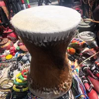 دمام کنیایی