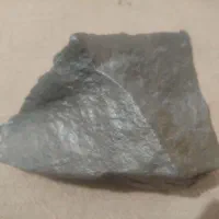کسی هست راهنماییم کنه چه نوعیه این سنگ کلکسیونی|کلکسیون اشیاء عتیقه|مشهد, ابوذر|دیوار