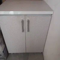 کابینت بدنه فلز درها و صفحه ام دی اف