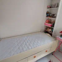 تخت خواب بچه