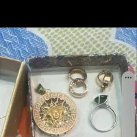 پلاک وگوشواره ۳۰۰ بالای تابلو نو نو فاکتور دار