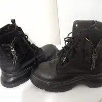 کفش نیم بوت