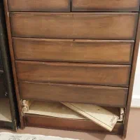 دوتا دراور چوبی درحد نو