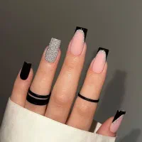 کاشت ناخن و پدیکور