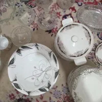 چینیظرفهایپرکیدستنخورده|ظروف سرو و پذیرایی|فومن, |دیوار