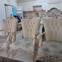 مبلمان کلاسیک 7 نفره با میز