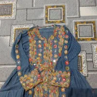 لباس بنارسی|لباس|ایرانشهر, |دیوار