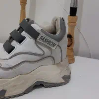 کتونی سایز 40