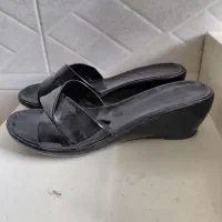 دمپایی رو فرشی