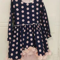 پیراهن دخترانه بسیار تمیز مناسب سن ۶ـ۷سال