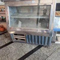 چند عدد یخچال خانگی و ویترینی در حد|یخچال و فریزر|همدان, |دیوار