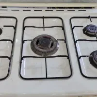 گازپنج شعله وکابینت ام دی اف سالم به طول دومترشصت|اجاق گاز و لوازم برقی پخت‌وپز|کوچصفهان, |دیوار