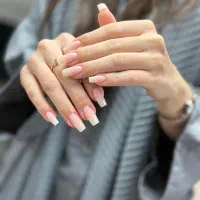 خدمات کاشت ناخن تضمینی