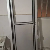 درب المینیوم برای سریس بهداشتی کاملا نو