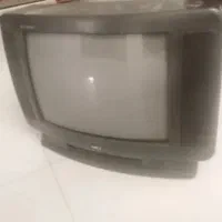 تلویزیون رنگی کوچیک