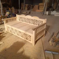 تخت سنتی چوب روسی