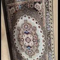 یک جفت پشتی در حد نو دست نخورده