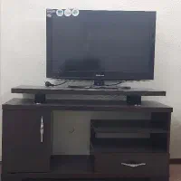 تلویزیون ومیز