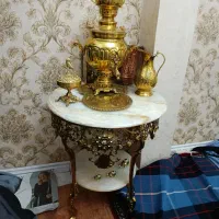 میز برنجی