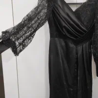 لباس مجلسی|لباس|ری, سیزده آبان|دیوار