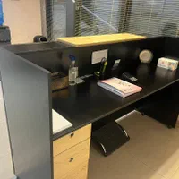 کانتر، صندلی چرخ دار، صندلی، تخت معاینه، میز اوند|دفتر کار|اصفهان, سپاهان‌شهر|دیوار