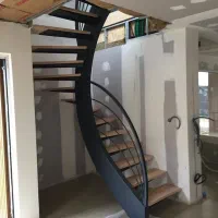 تولید پله های دکوراتیو|خدمات پیشه و مهارت|فومن, |دیوار