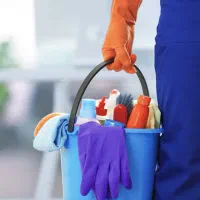 نیازمند نظافت‌چی خانم