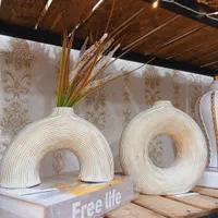 تنوع گلدانهای مدرن و خاص|مجسمه، تندیس، ماکت|تهران, خاک سفید|دیوار