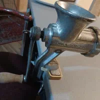 چرخ گوشت دستی، آنتیک و قدیمی|کلکسیون اشیاء عتیقه|تبریز, |دیوار