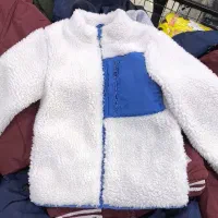 کاپشن .سویشرت|لباس|بناب, |دیوار