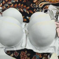 سوتین اسفنجی کاپB رنگ سفید سایز ۷۵تا ۸۵|لباس|قم, سربخش|دیوار