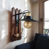 چراغ دیواری چوبی