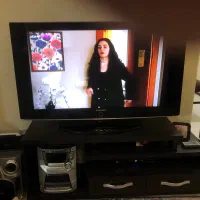 «تلویزیون سامسونگ 40 اینچ + میز TV  سالم،