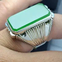 انگشتر نقره تمام دستساز با نگین یشم