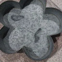 قالب کیک قدیمی|ظروف پختوپز|اصفهان, ارغوانیه|دیوار