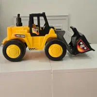 تعدادی اسباب بازی دونه ای ۵۰ تومن