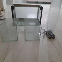 آکواریوم بزرگ و کوچک