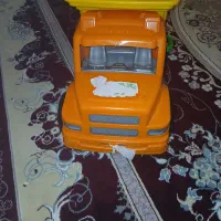 کامیون و تخت کودک