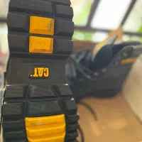 بوت ایمنی کاترپیلار اورجینال|کیف، کفش، کمربند|حاجی آباد, |دیوار