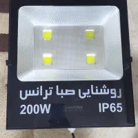 پروژکتور ۴۰ در ۴۰