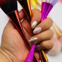 اجاره میز ناخن و مژه