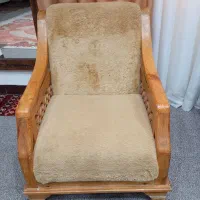 صندلی چوبی
