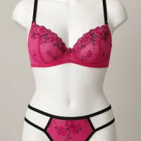 سوتین هندی|لباس|مرند, |دیوار